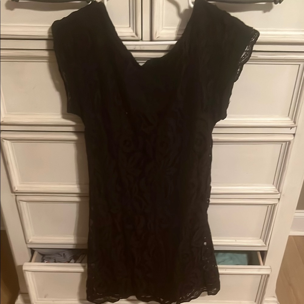 Elegant Black Lace Mini Dress